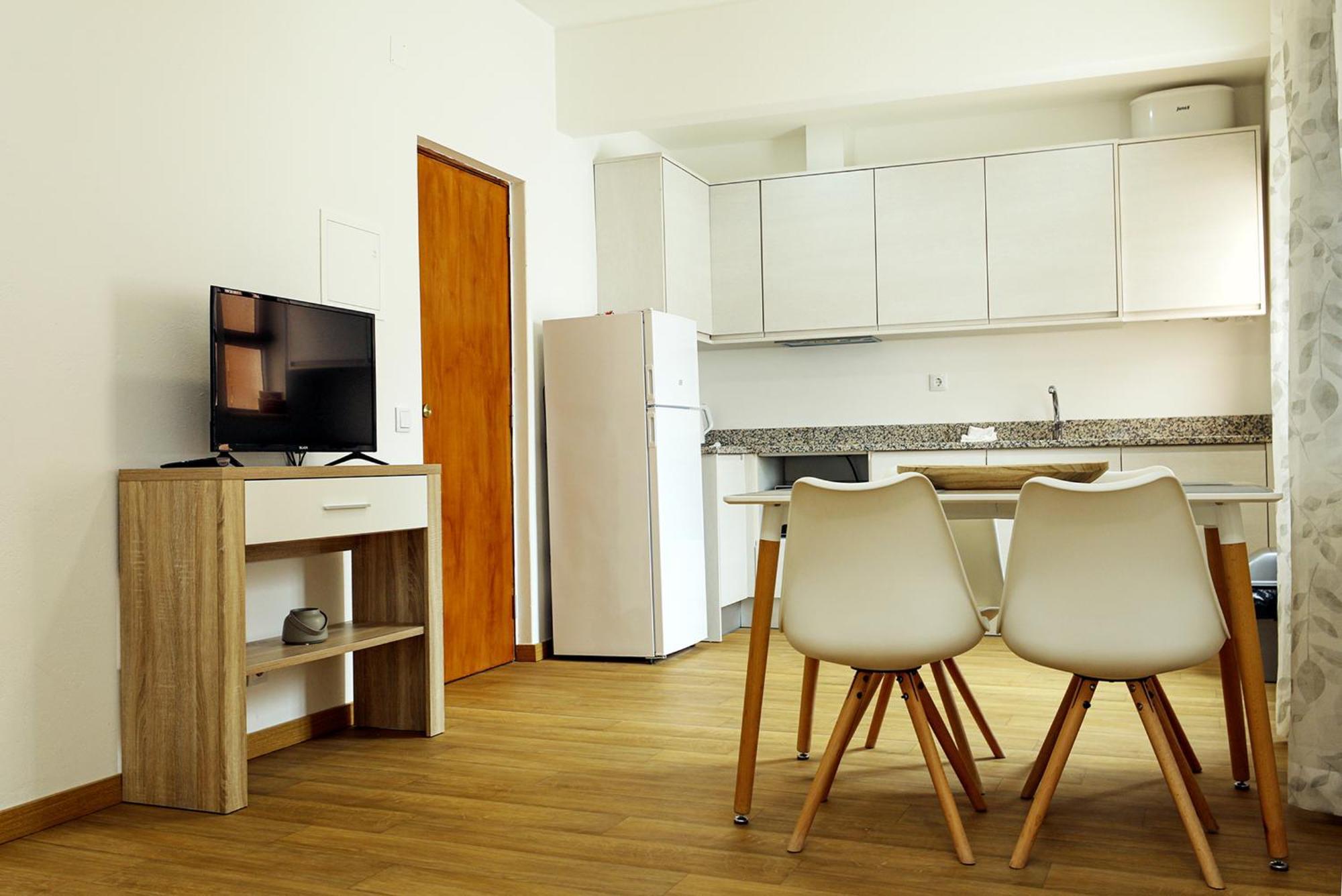 B87 - Windmill 2 Bed Apartment In Odiáxere מראה חיצוני תמונה